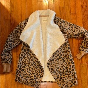 Abercrombie & Fitch Sherpa Lined Jacket. Animal print. NWOT. Sz XS